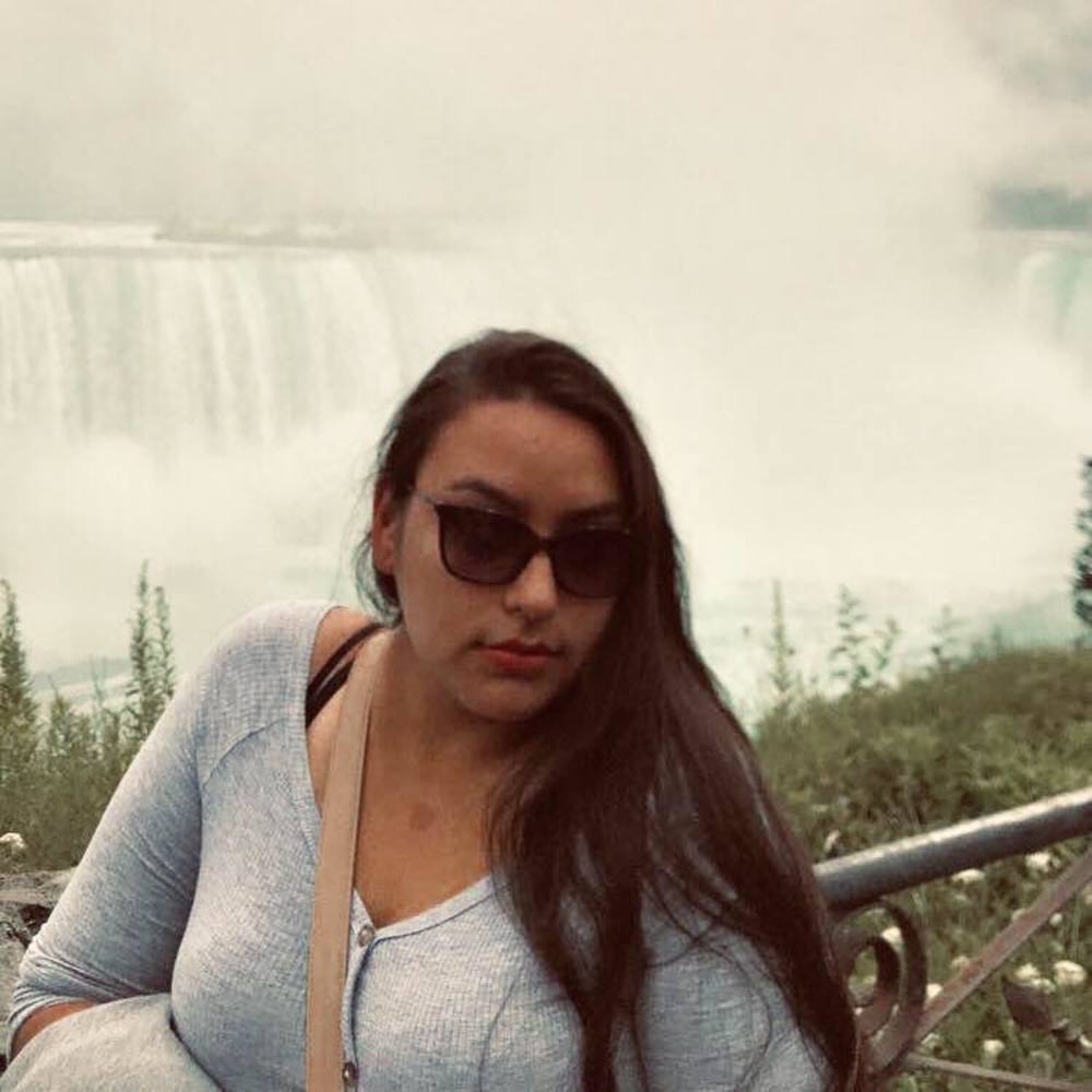 Meet your Posher, Julianna